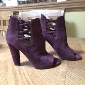 Ankle booties, suede, peep toe